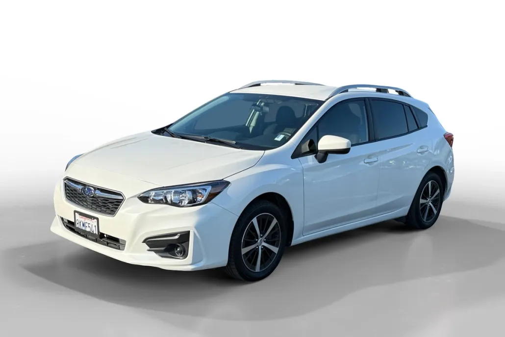 2019 Subaru Impreza 2.0i Premium photo 1