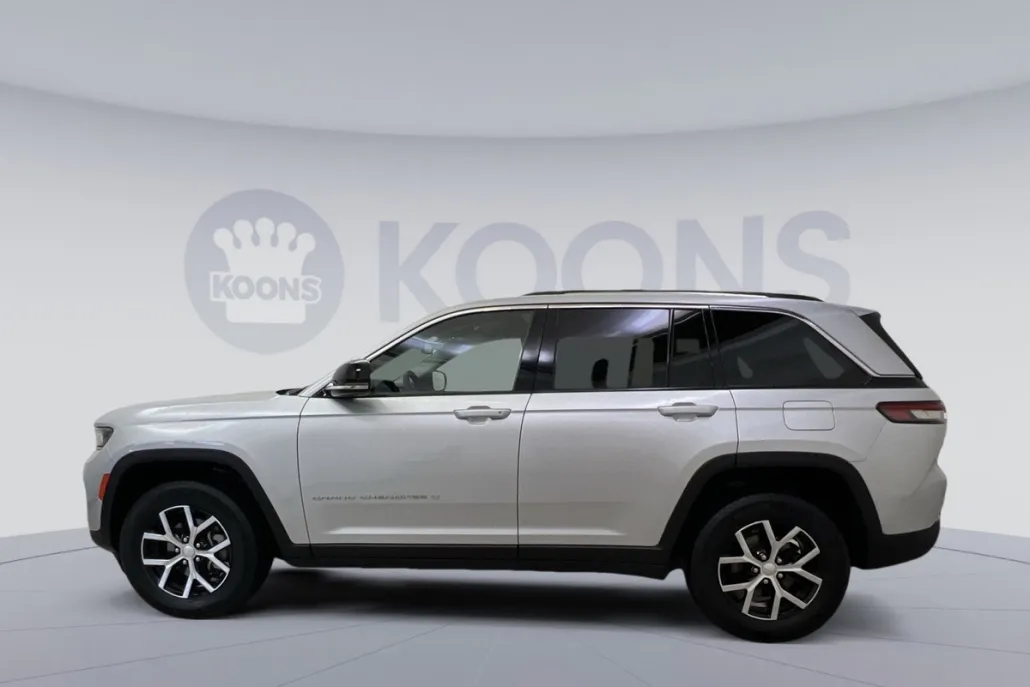 2024 Jeep Grand Cherokee Limited photo 1