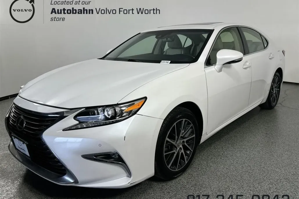 2016 Lexus ES 350 photo 1