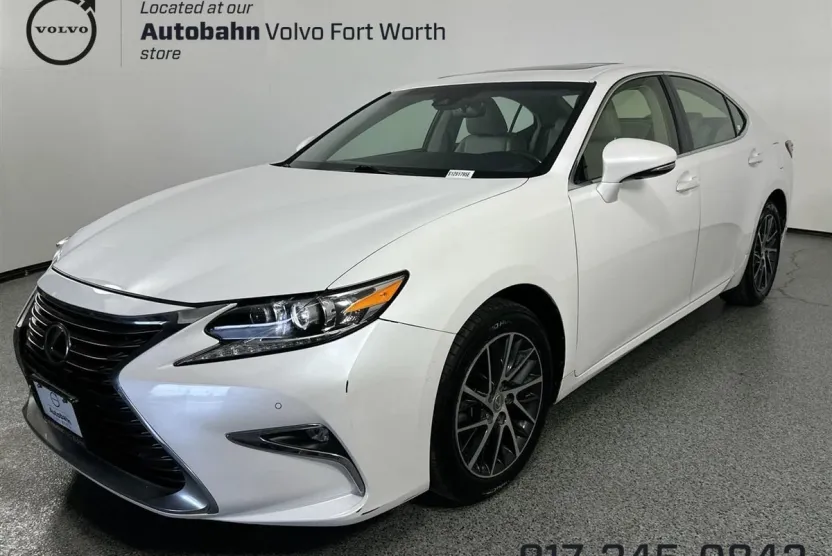 2016 Lexus ES 350 photo 1