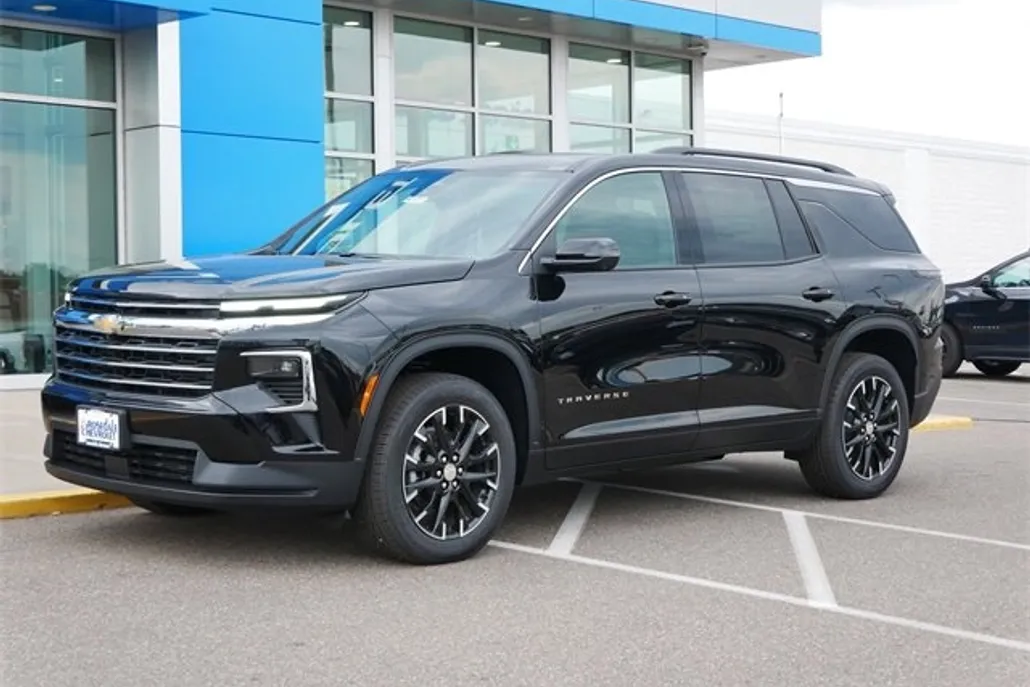 2026 Chevrolet Traverse photo 1