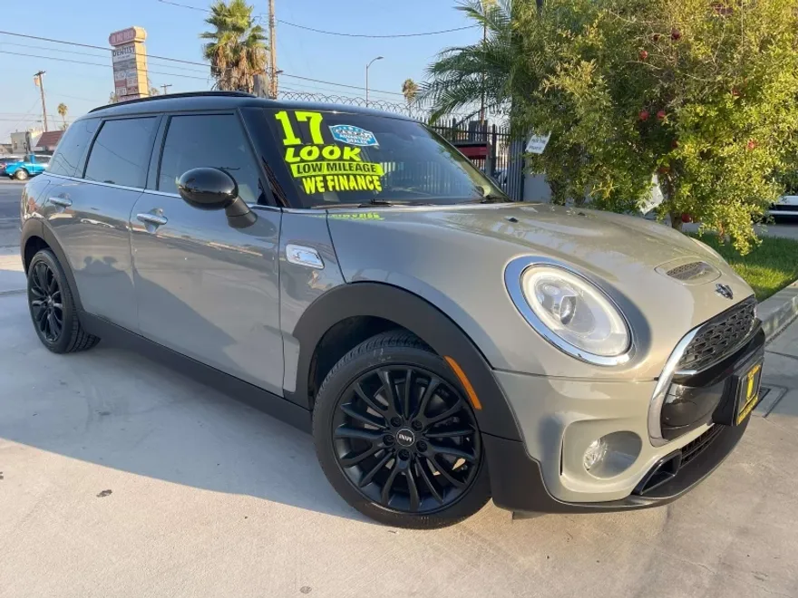 2017 Mini Clubman Base S photo 1