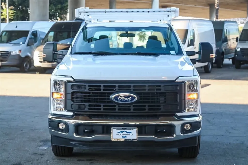 2025 Ford F-250 XL photo 1