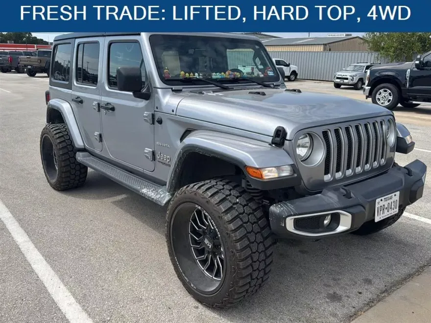 2021 Jeep Wrangler Unlimited Sahara photo 1