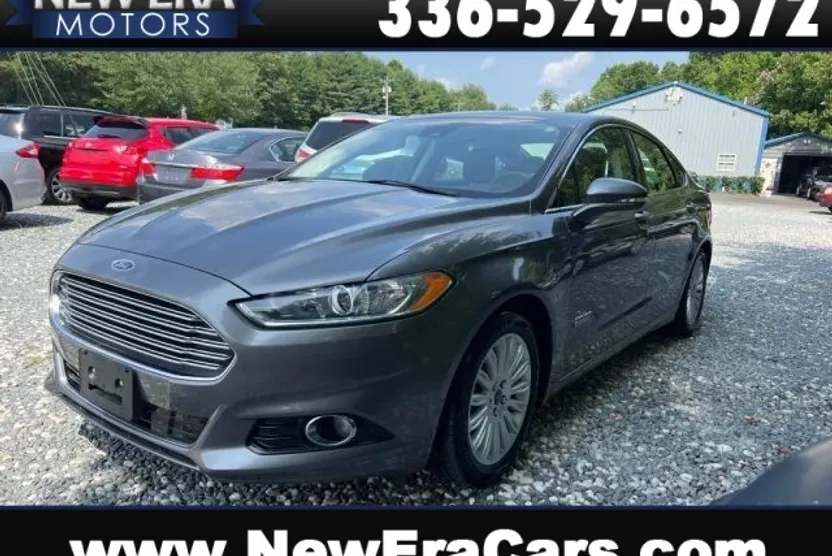 2014 Ford Fusion Energi Plug-In Hybrid Titanium photo 1