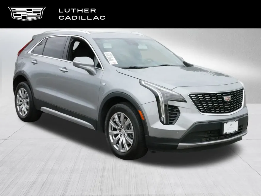 2023 Cadillac XT4 Premium Luxury photo 1