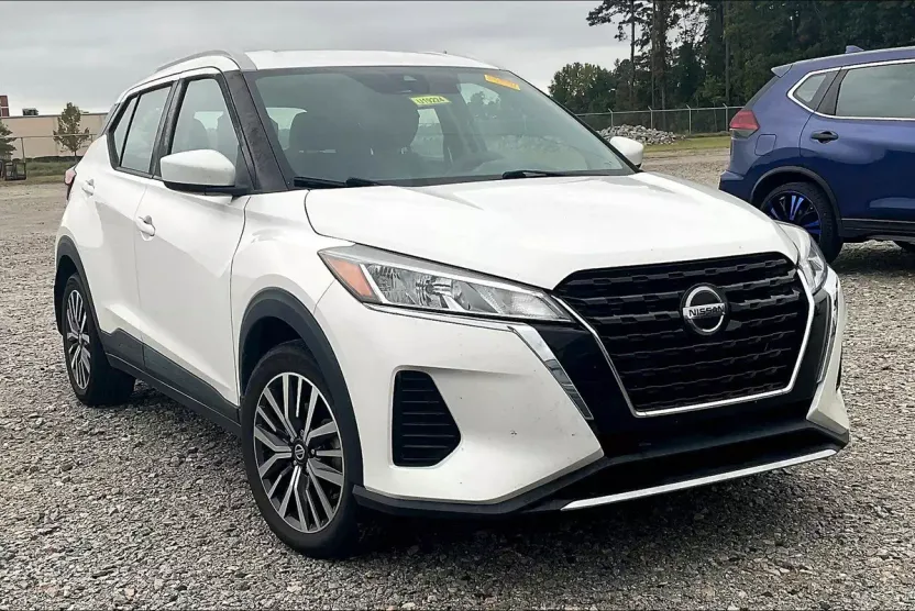 2021 Nissan Kicks SV photo 1