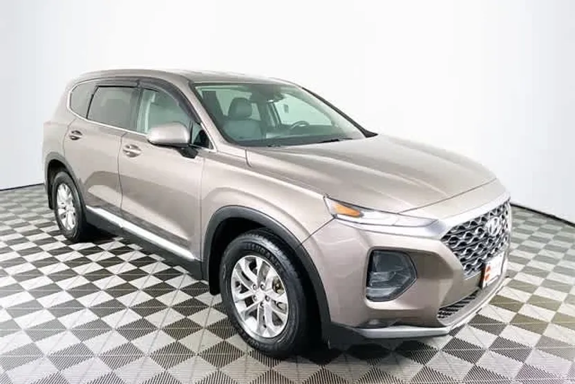 2020 Hyundai Santa Fe SEL photo 1