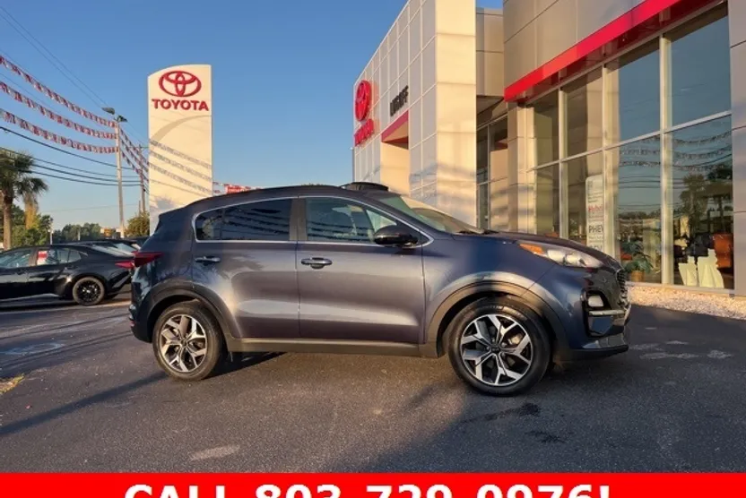 2021 Kia Sportage EX photo 1