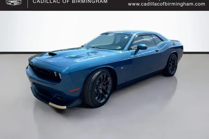 2022 Dodge Challenger R/T Scat Pack photo 1