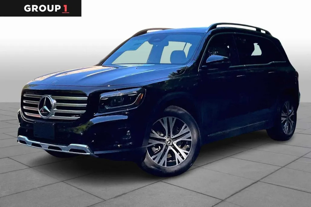 2026 Mercedes Benz GLB 250 4MATIC photo 1