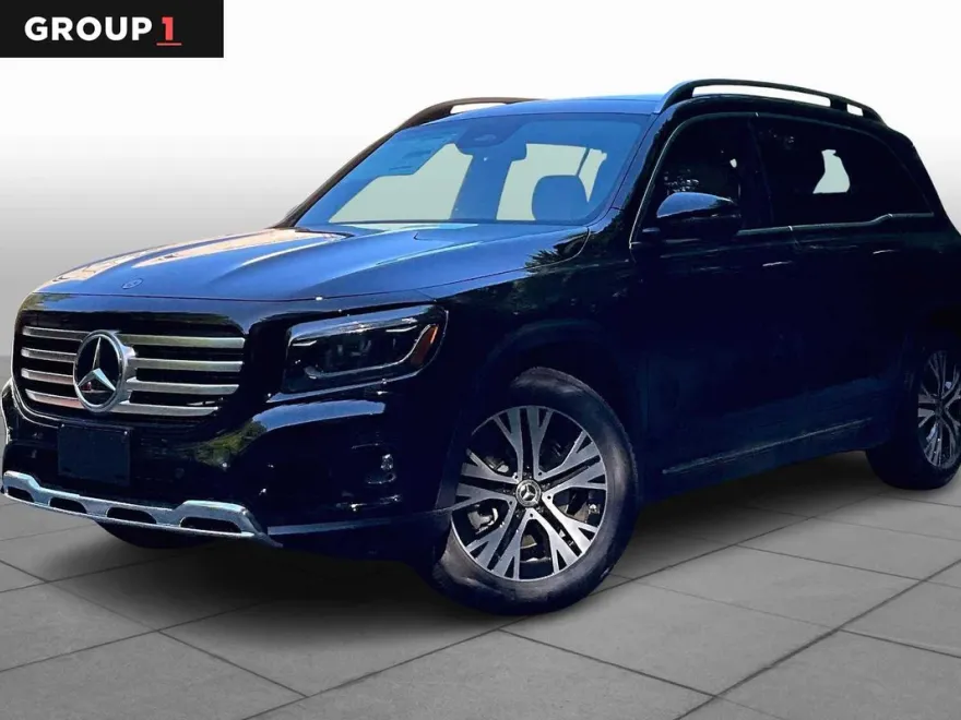2026 Mercedes Benz GLB 250 4MATIC photo 1