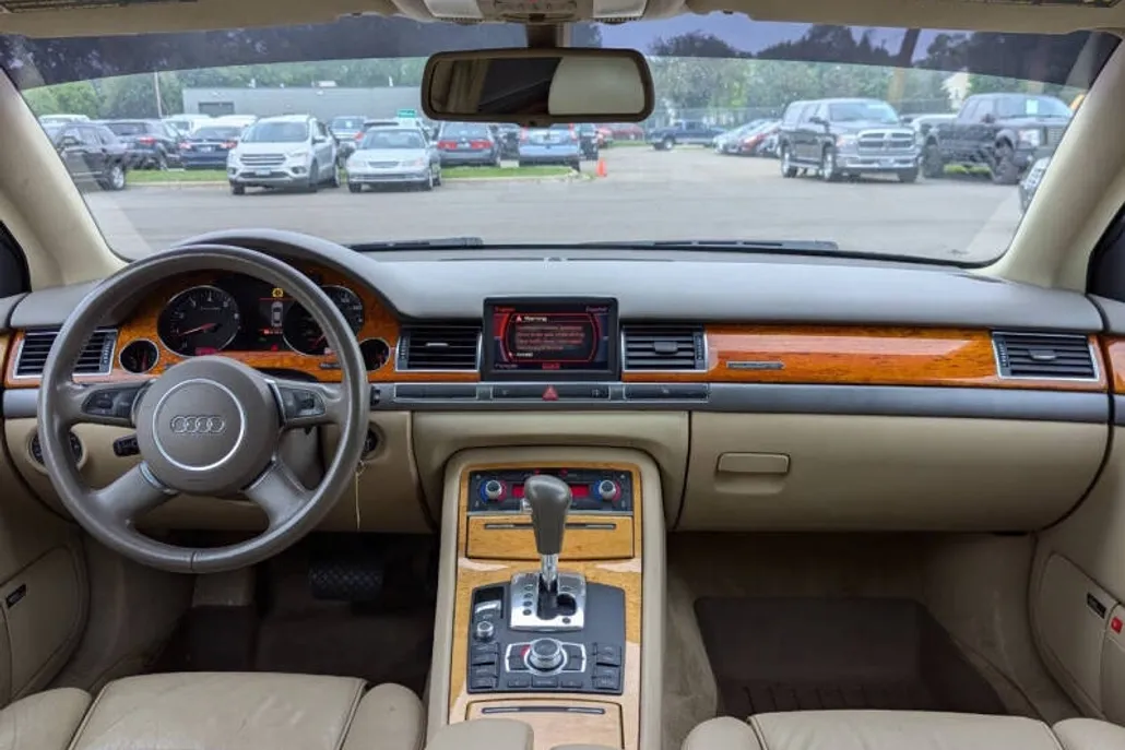 2004 Audi A8 L photo 1