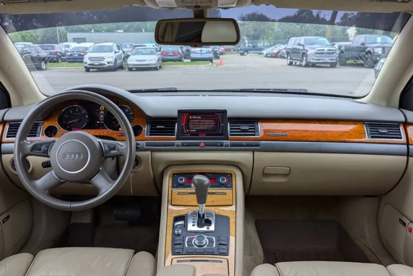 2004 Audi A8 L photo 1