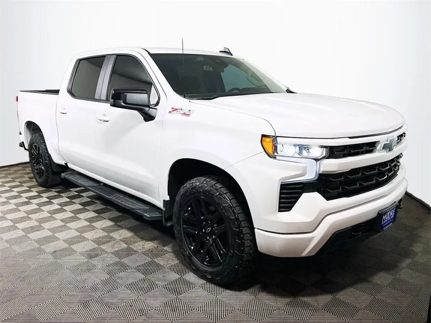 2023 Chevrolet Silverado 1500 RST photo 1