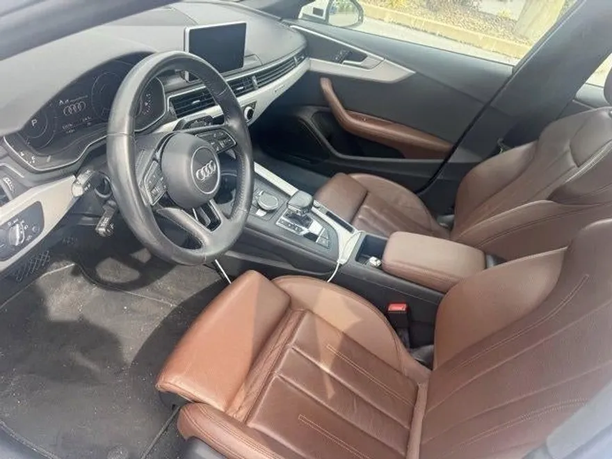 2019 Audi A4 Premium Plus 45 TFSI Quattro photo 1