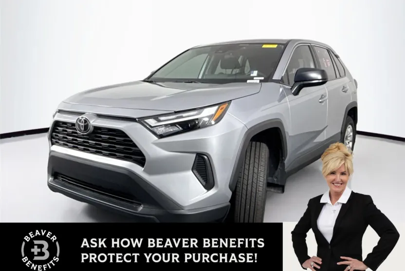 2024 Toyota RAV4 LE photo 1