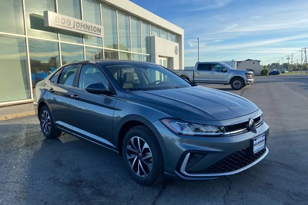 2025 Volkswagen Jetta 1.5T S photo 1