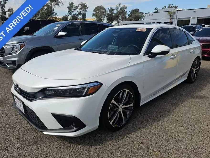 2024 Honda Civic Touring photo 1