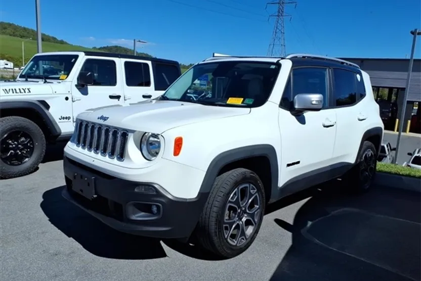 2016 Jeep Renegade Limited photo 1