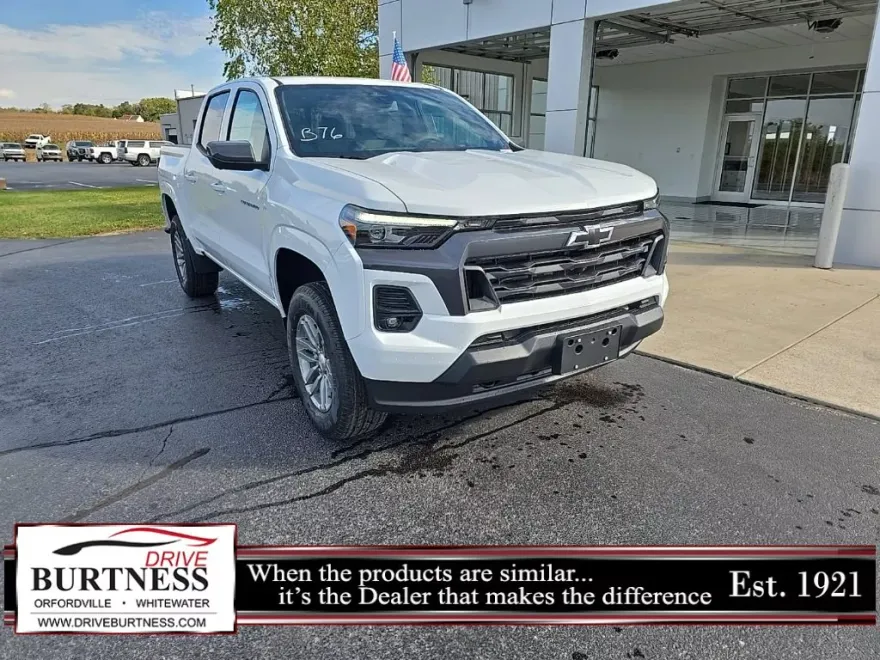 2026 Chevrolet Colorado LT photo 1