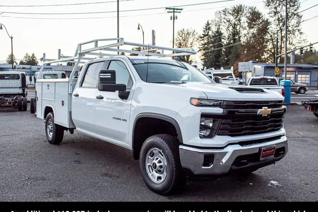 2025 Chevrolet Silverado 2500HD photo 1