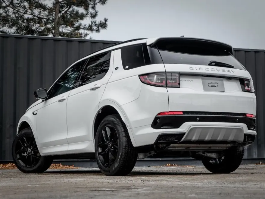 2025 Land Rover Discovery Sport S photo 1