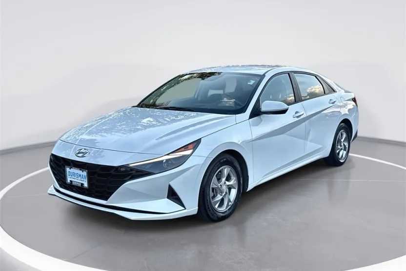 2021 Hyundai Elantra SE photo 1