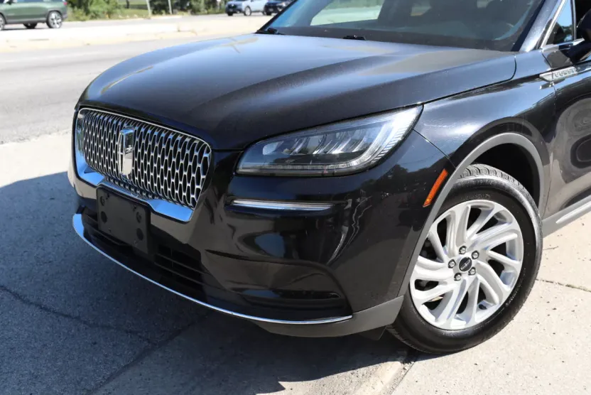 2022 Lincoln Corsair Standard photo 1