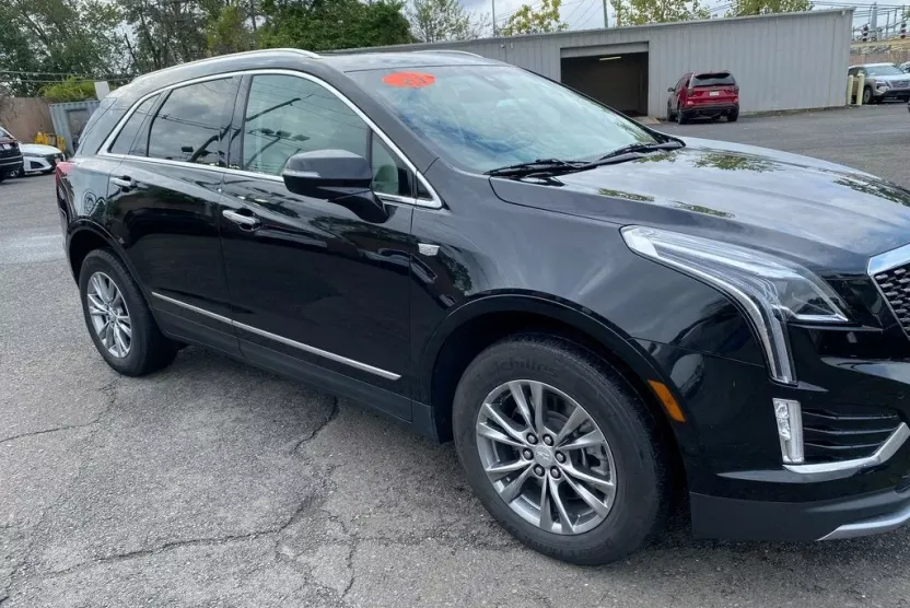 2023 Cadillac XT5 Premium Luxury photo 1
