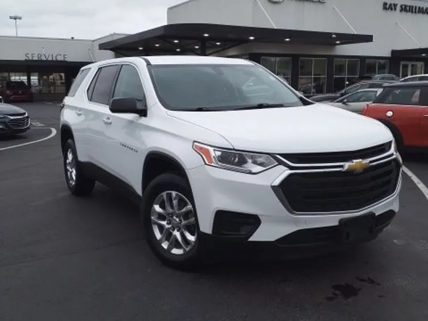 2020 Chevrolet Traverse LS photo 1