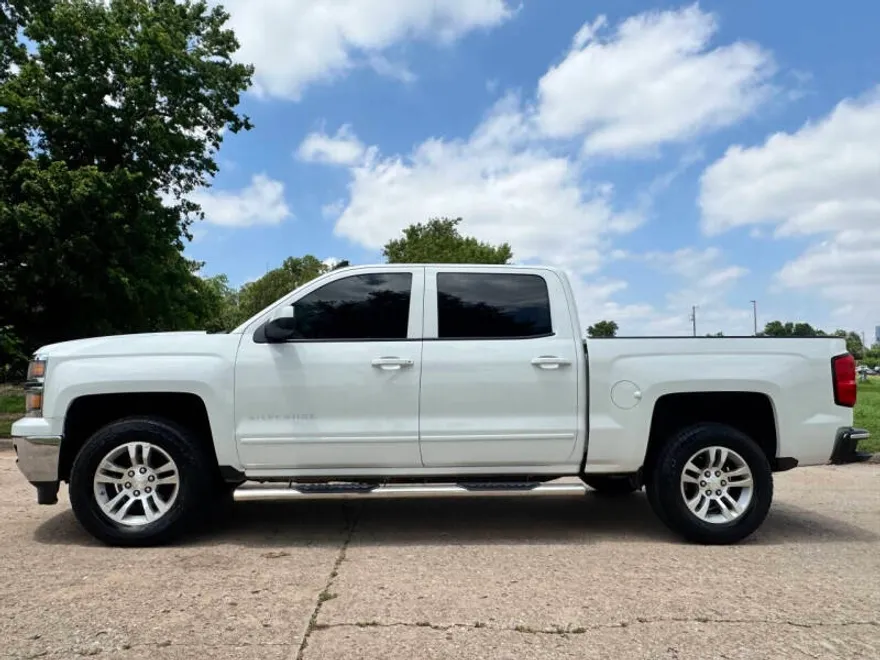 2015 Chevrolet Silverado 1500 LT photo 1