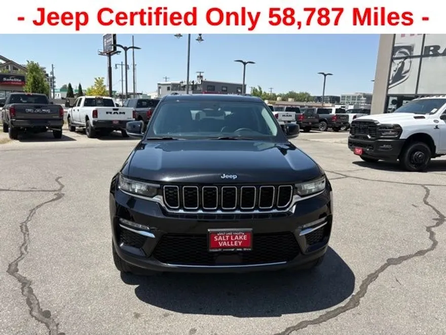 2023 Jeep Cherokee Base photo 1