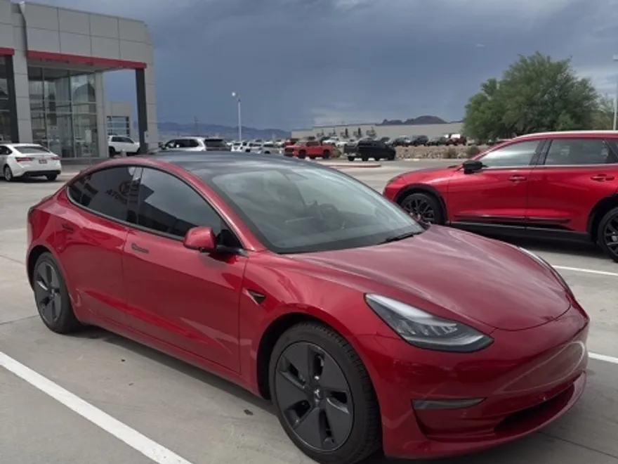 2021 Tesla Model 3 Long Range photo 1