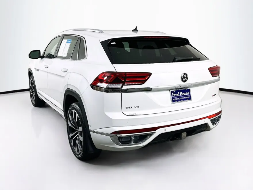 2022 Volkswagen Atlas Cross Sport V6 SEL Premium R-Line photo 1