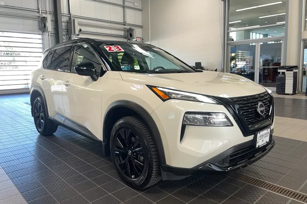 2023 Nissan Rogue SV Midnight Edition photo 1