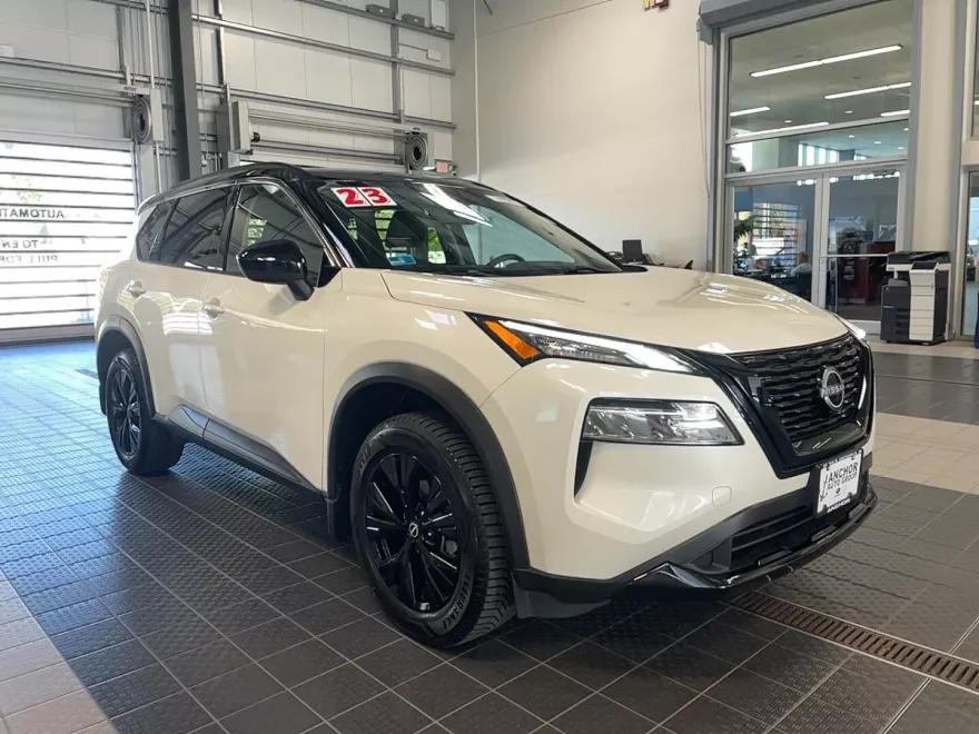 2023 Nissan Rogue SV Midnight Edition photo 1