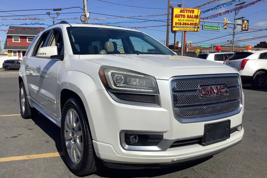 2016 Gmc Acadia Denali photo 1