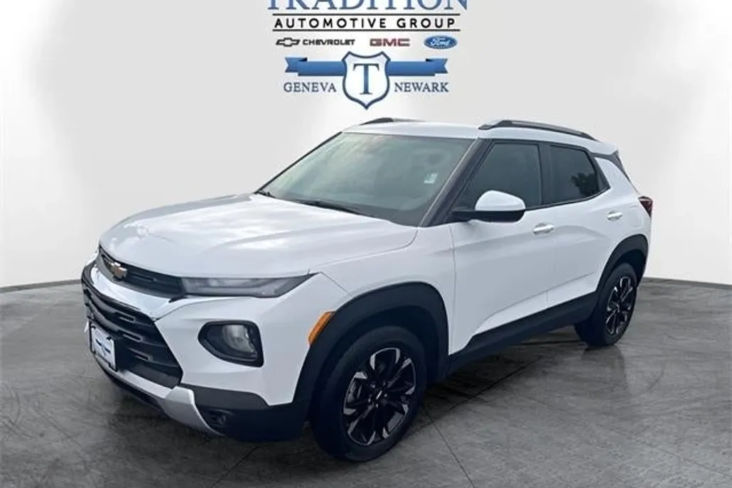 2023 Chevrolet Trailblazer LT photo 1