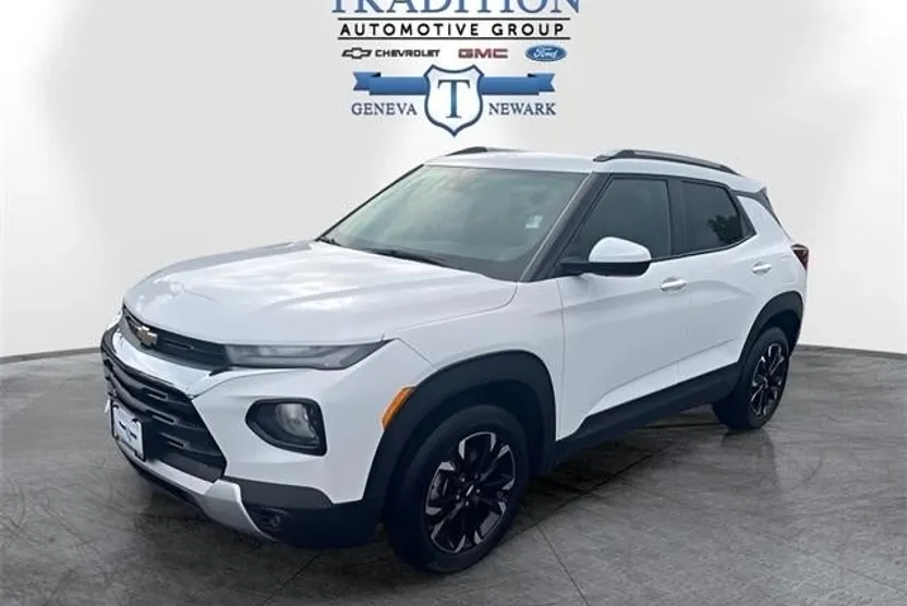 2023 Chevrolet Trailblazer LT photo 1