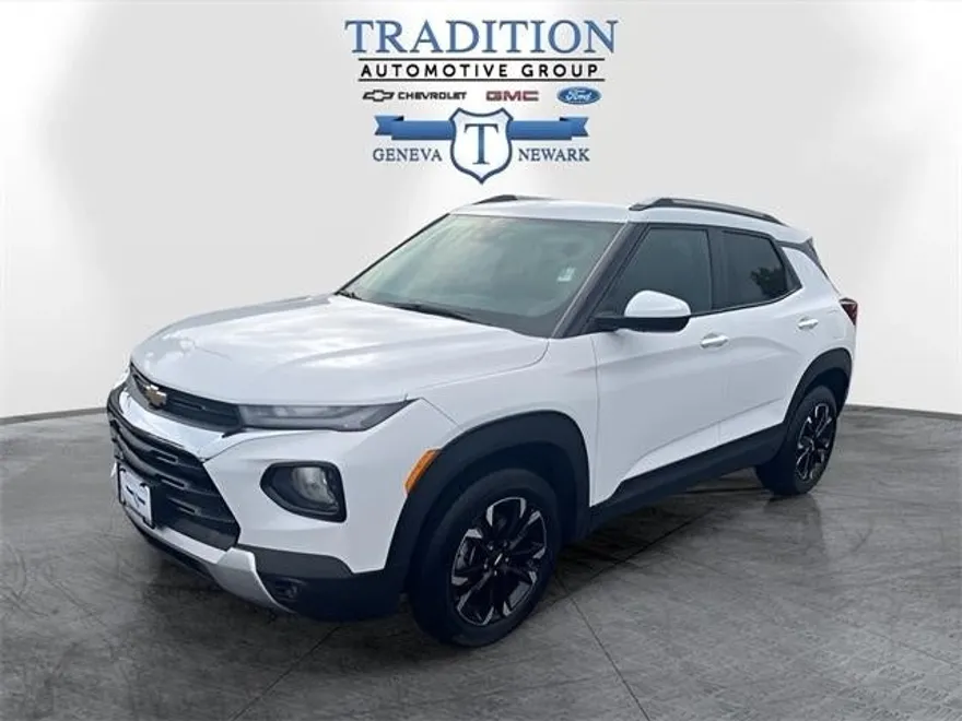 2023 Chevrolet Trailblazer LT photo 1