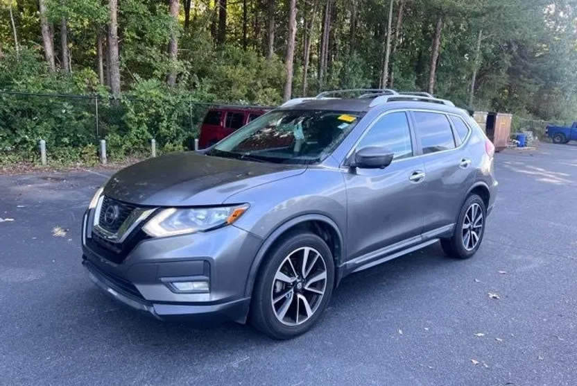 2020 Nissan Rogue SL photo 1