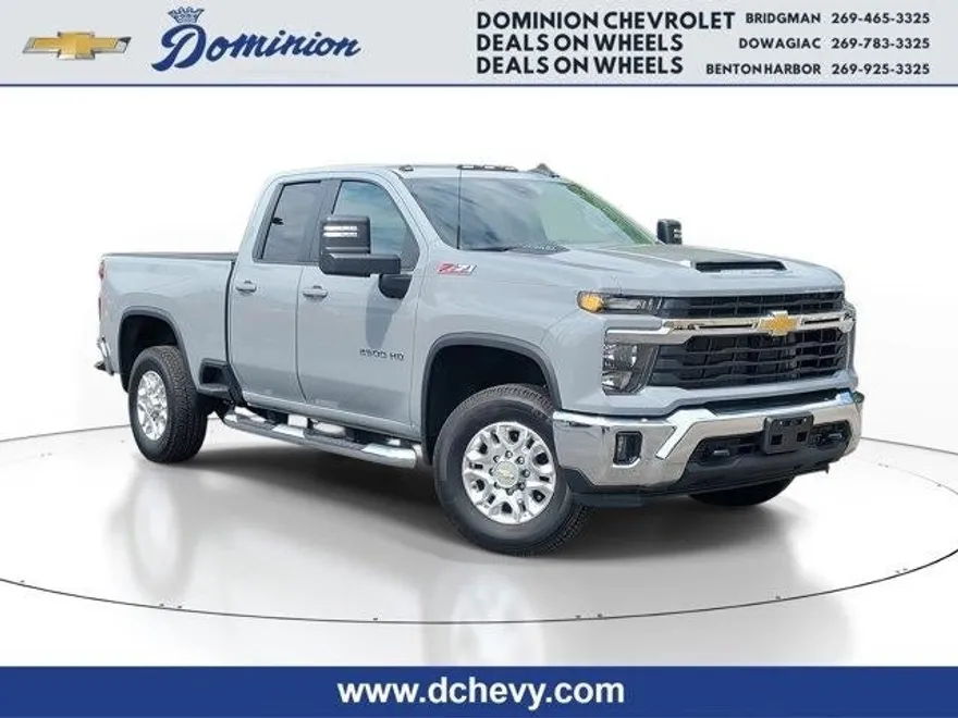 2024 Chevrolet Silverado 2500HD LT photo 1