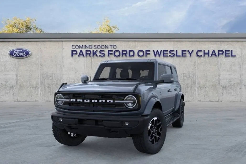 2025 Ford Bronco Outer Banks photo 1