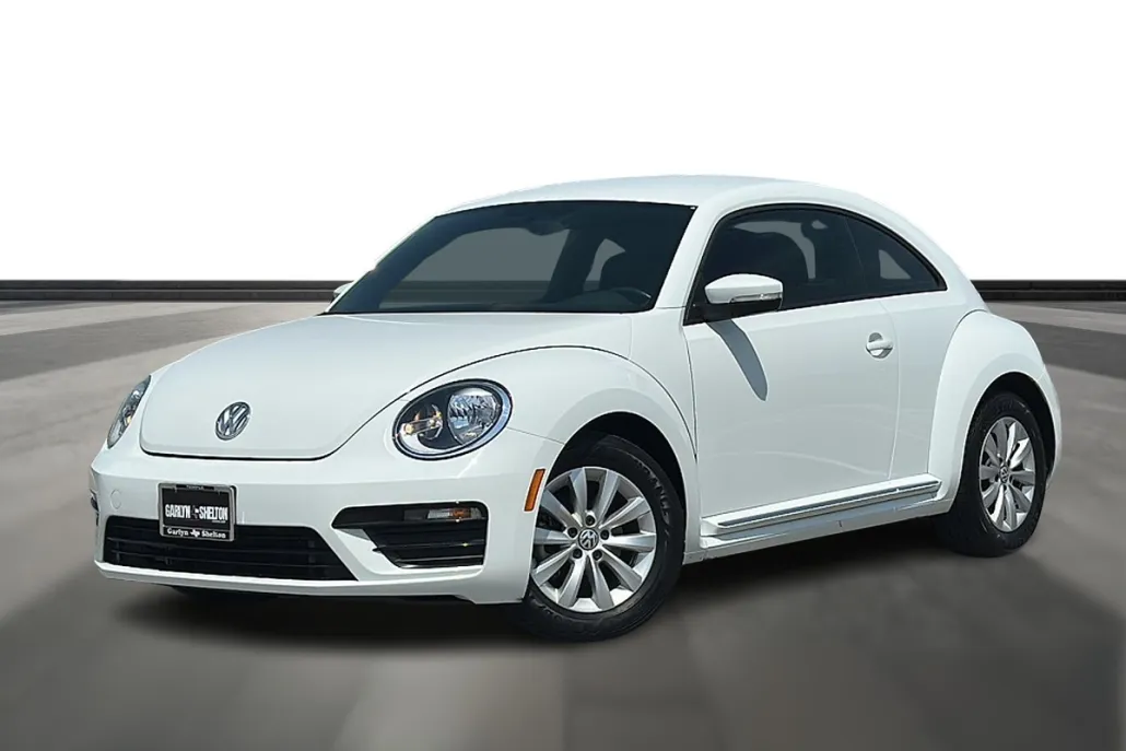2019 Volkswagen Beetle S photo 1