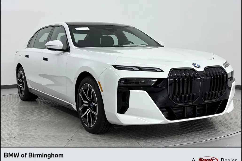 2025 Bmw 740i photo 1