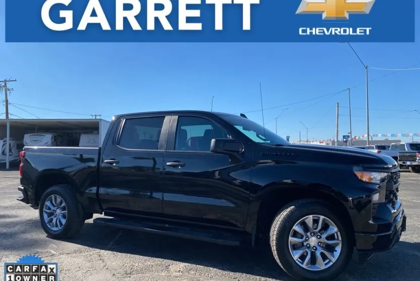 2023 Chevrolet Silverado 1500 Custom photo 1