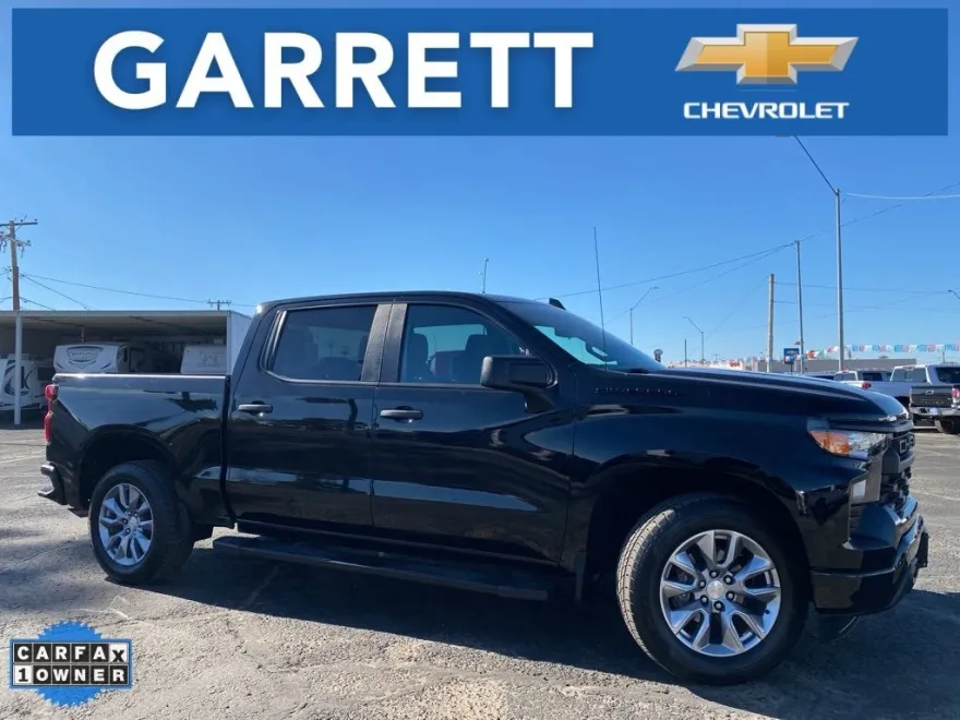 2023 Chevrolet Silverado 1500 Custom photo 1