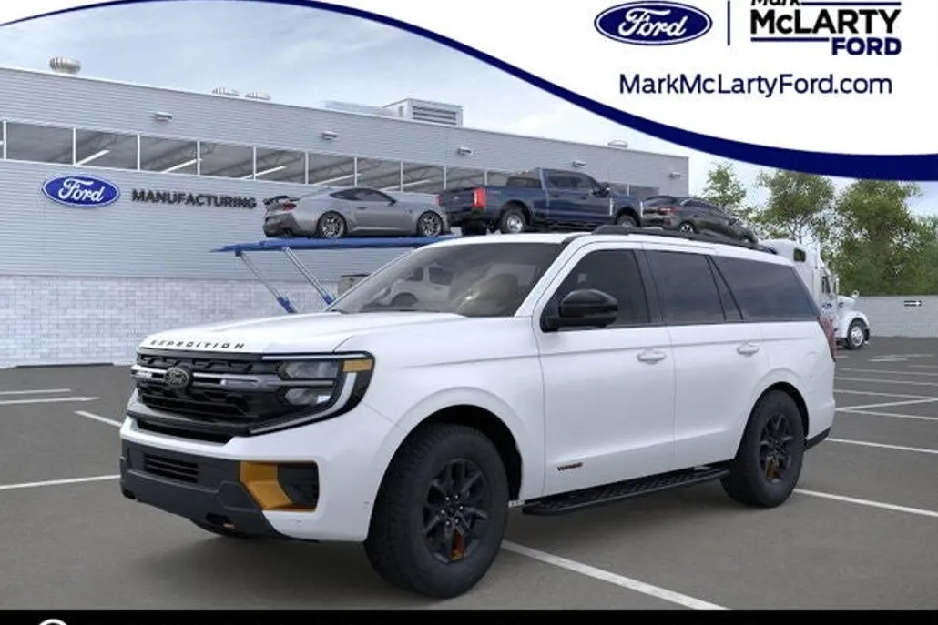 2025 Ford Expedition photo 1