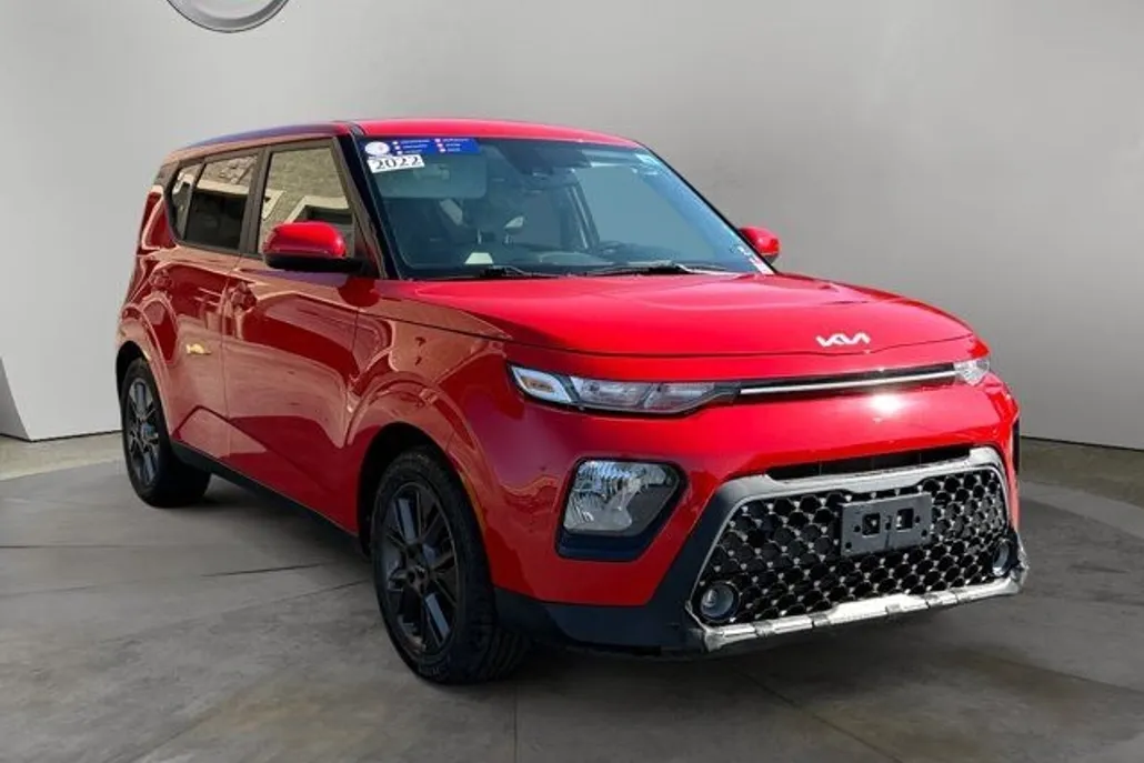 2022 Kia Soul EX photo 1